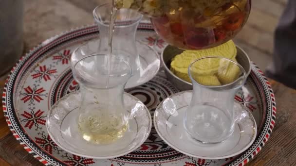 Close Shot Teapot Filled Herbal Tea Tray Glass Glasses Being — Wideo stockowe