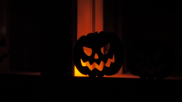 Calabaza Halloween Con Luces Por Noche Una Calabaza Aterradora Con — Vídeo de stock