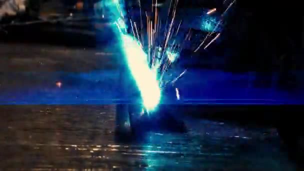 Metal Welder Works Steel Welder Factory Protective Equipment Techy Blue — Stockvideo
