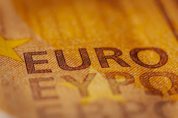 50ユーロ紙幣を発行する ユーロマクロのクローズアップ 欧州連合 のユーロ現金についての別々のニュースは 50ユーロの名目値を持っています コンセプトの節約 Soft選択的なフォーカス — ストック写真