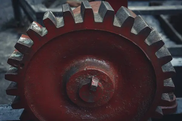 건설에서 내구성 기계의 클로즈업 특징으로하는 클로즈업 기계에 기계적인 Cogwheel — 스톡 사진