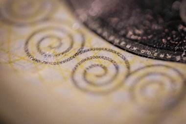 200 Danimarka kronu, 200 Danimarka kr 'lık para yığını.