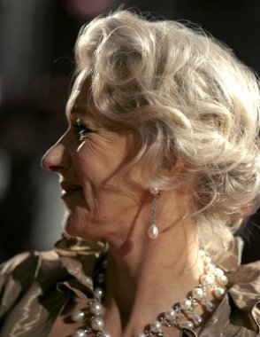 Helen Mirren Orange British Academy Film Ödüllerine Geldi