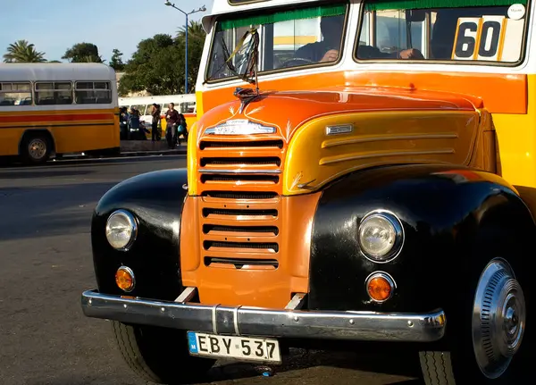Malta Autobus Ulicy — Zdjęcie stockowe