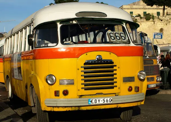 Malta Ônibus Rua — Fotografia de Stock