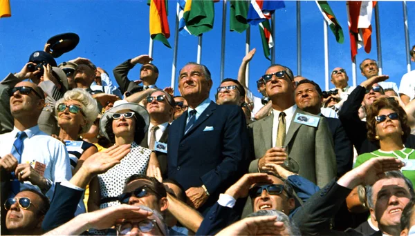 Spiro Agnew Lyndon Johnson Watch Apollo Liftoff — Stock Photo, Image