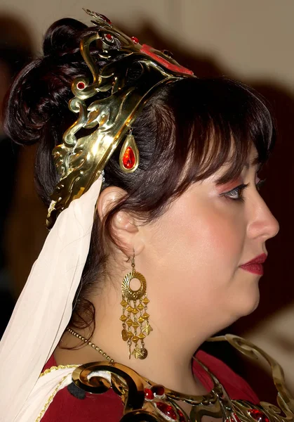 Kvinna Bär Kostym Forntida Prinsessa Stockfoto