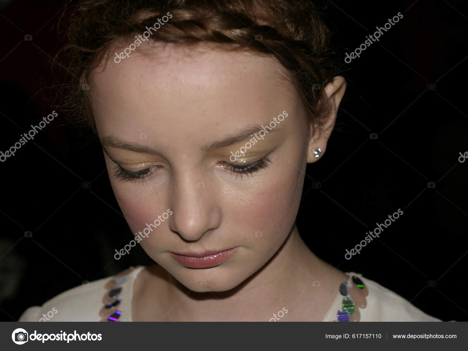 London November Dakota Blue Richards Attends World Premiere 'The Golden