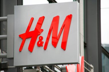 Norveç, Oslo 'da H & M Hennes & amp Mauritz işareti