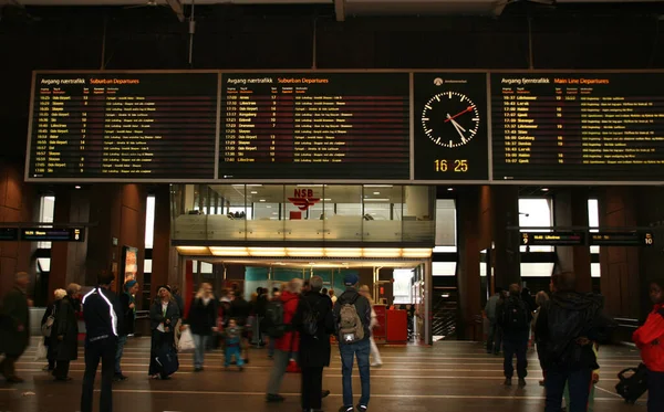 Placa Partida Estação Trem Oslo — Fotografia de Stock