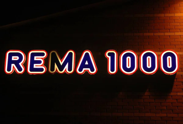 Знак Rema 1000 Крупным Планом — стоковое фото