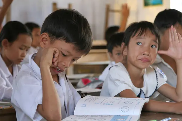 Školáci Lekci Vietnamu — Stock fotografie