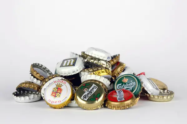 Different Beer Cans White Background Top View — Stock Photo, Image