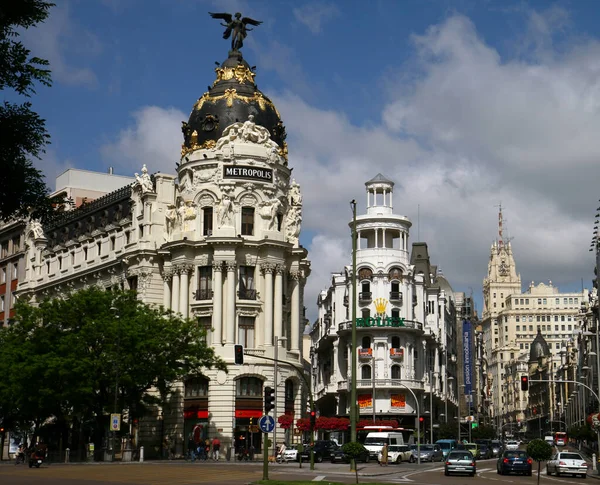 Metropolia Budynku Madryt Hiszpania — Zdjęcie stockowe