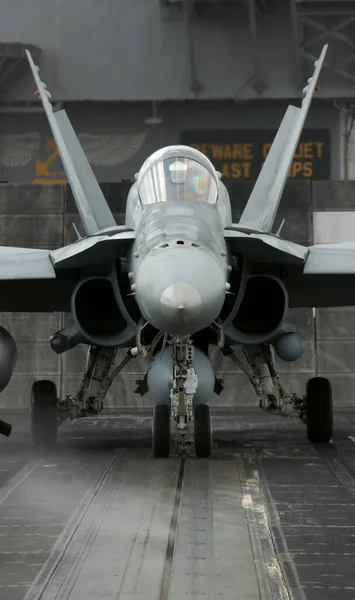 Hornet Catapult Daytime Shot Aviation Concept — Stock Photo, Image