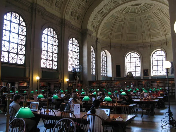 Čítárna Veřejné Knihovně Bostonu — Stock fotografie