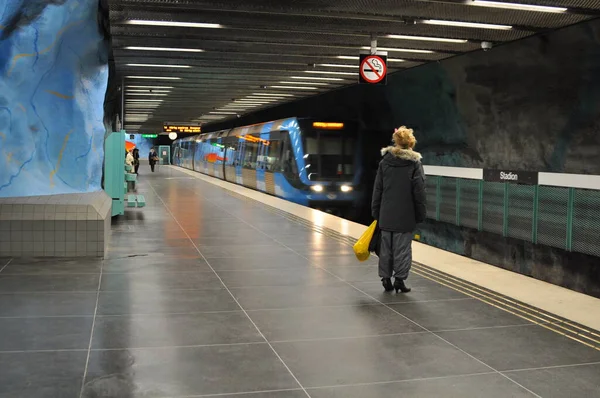 Gente Estocolmo Estación Metro Suecia Escandinavia Europa — Foto de Stock