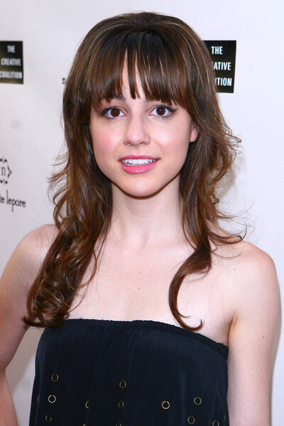 Лара Джонстон на мероприятии Creative Coalition 's Fashion Festival в новом бутике Nanette Lepore на Мелроуз авеню в Лос-Анджелесе, Калифорния, 16 июня 2008 года.