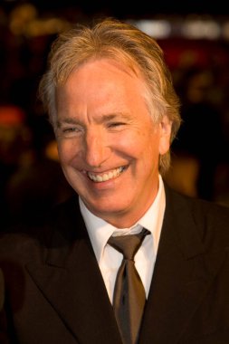Alan Rickman. 'Sweeney Todd' un Avrupa prömiyerine 10 Ocak 2008 'de Londra' daki Odeon Leicester Meydanı 'nda varış, Uk