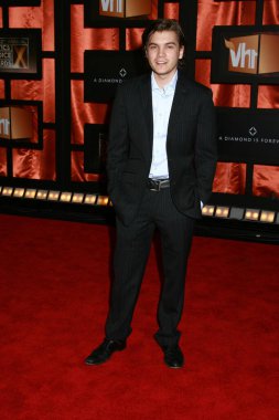 Aktör Emile Hirsch, 13. ANNUAL KRİTİKALİ 'nin 7 Ocak 2008' de Santa Monica, Kaliforniya 'daki Oditoryumu' na geldi.