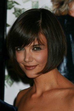 Kate Holmes, popüler etkinlikte ünlü.