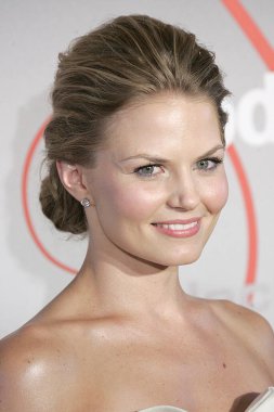 Jennifer Morrison, Beverly Hills, CA 17 Haziran 2008 'deki Beverly Hilton Oteli' nde 2008 Crystal ve Lucy Ödülleri 'ne geliyor.