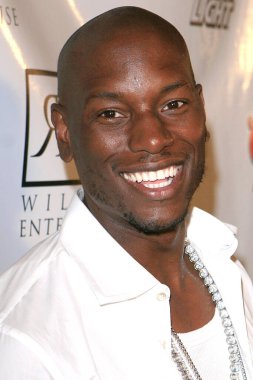 BEVERLY HILLS, CA - 24 Haziran 2008: Tyrese, 24 Haziran 2008 'de Beverly Hills, Kaliforniya' daki Bay Chow 'un restoranında düzenlenen İkinci Yıllık Interscope, Geffen, A & M Records 