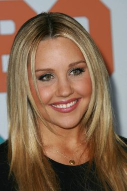 Amanda Bynes ünlü aktris.  