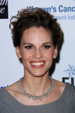 Unutulmaz Beşinci Cadde 'yi Saks. Hilary Swank' i onurlandıran akşam..