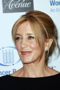 Felicity Huffman, 5. Cadde 'de unutulmaz bir akşam geçiriyor.