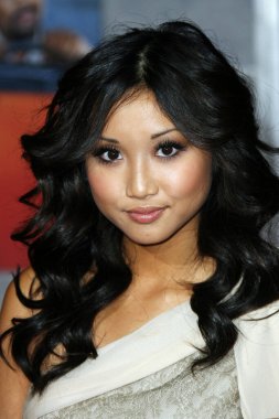 Brenda Song, 3 Mart 2008 'de Hollywood, Kaliforniya' da bulunan El Capitan Tiyatrosu 'nda Walt Disney Pictures' ın 