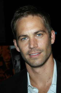 OS ANGELES, CA - Aktör Paul Walker 4 Mart 2008 'de Hollywood, Kaliforniya' daki Cinerama Dome 'daki 