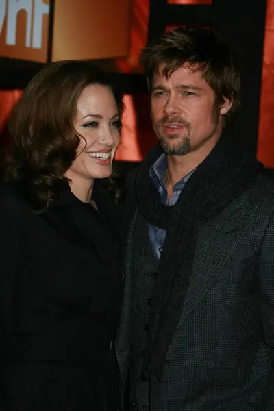Santa Monica Července Herečka Angelina Jolie Herec Brad Pitt Přijíždějí — Stock fotografie