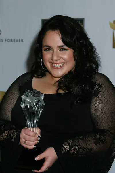 Aktris Nikki Blonsky, 7 Ocak 2008 'de Santa Monica, Kaliforniya' daki 13. ANNUAL CRITICS 'CHOICE AWARDS Basın Odasında poz verdi