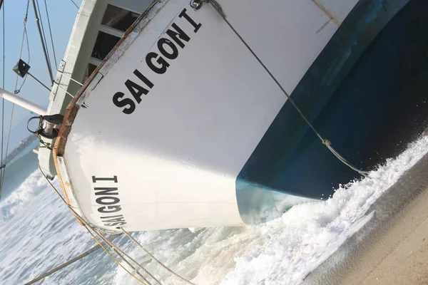 Resgate Barco Pesca Costa Mar — Fotografia de Stock