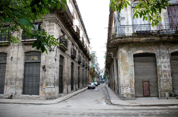 古巴哈瓦那古建筑的风景图 — 图库照片