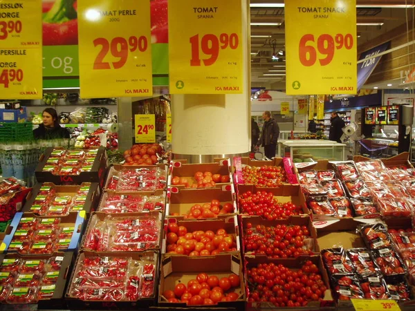 Tomates Para Venda Supermercado — Fotografia de Stock