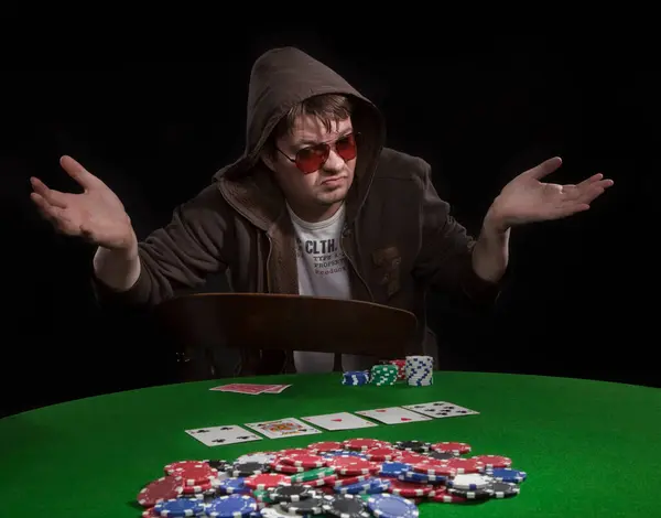 Férfi Pókerezik Közelről — Stock Fotó