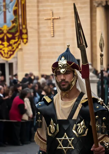 瓦莱萨 Malta 2018年3月30日 2018年4月1日在马耳他瓦莱塔举行的耶稣受难日游行期间 圣经中关于激情的规定 在马耳他 传统的复活节游行 — 图库照片