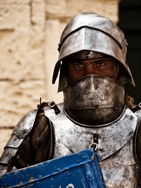 Kask Içinde Ortaçağ Şövalyesi — Stok fotoğraf