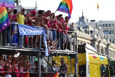 Gay Parade 'in gündüz çekimi  