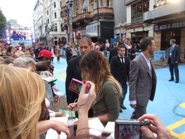 Drew Barrymore Londra 'nın merkezinde 19 Ağustos 2010' da ilk gösterimini yapıyor. 