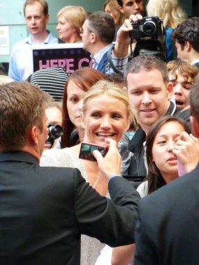 Cameron Diaz 22 Temmuz 2010 'da Londra' nın merkezinde Knight And Day galasında