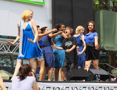 Brian D 'Addario oyuncu kadrosu