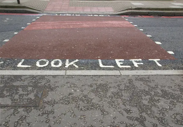 Look Left Sign Pedestrian Crossing — Stock Photo, Image