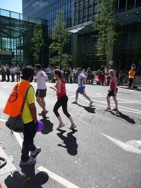 2009 London Marathon Runners Street — Stock Photo, Image