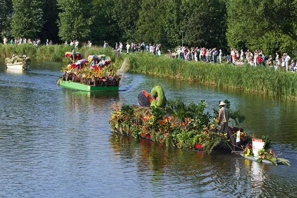 Westland Floating Flower Parade 2010 Nederländerna — Stockfoto