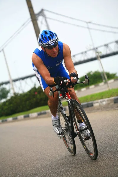 Florianopolis Santa Catarina Brazil May Unidentified Competitor Races Ironman Triathlon — Stock Photo, Image
