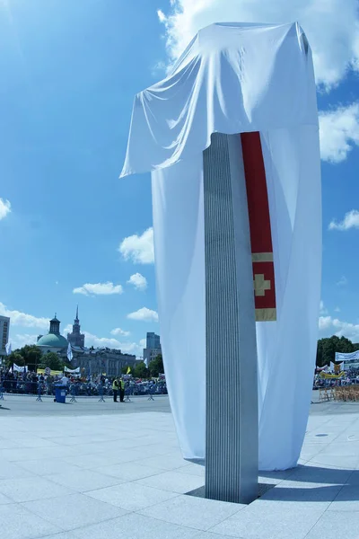ポーランド 2009年6月2009年6月 ポーランドの教皇ヨハネ パウロ2世の十字架信仰の広場でクロス — ストック写真