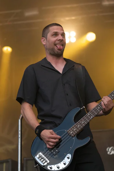 Volbeat Άνθρωπος Τραγουδάει Και Παίζει Κιθάρα — Φωτογραφία Αρχείου